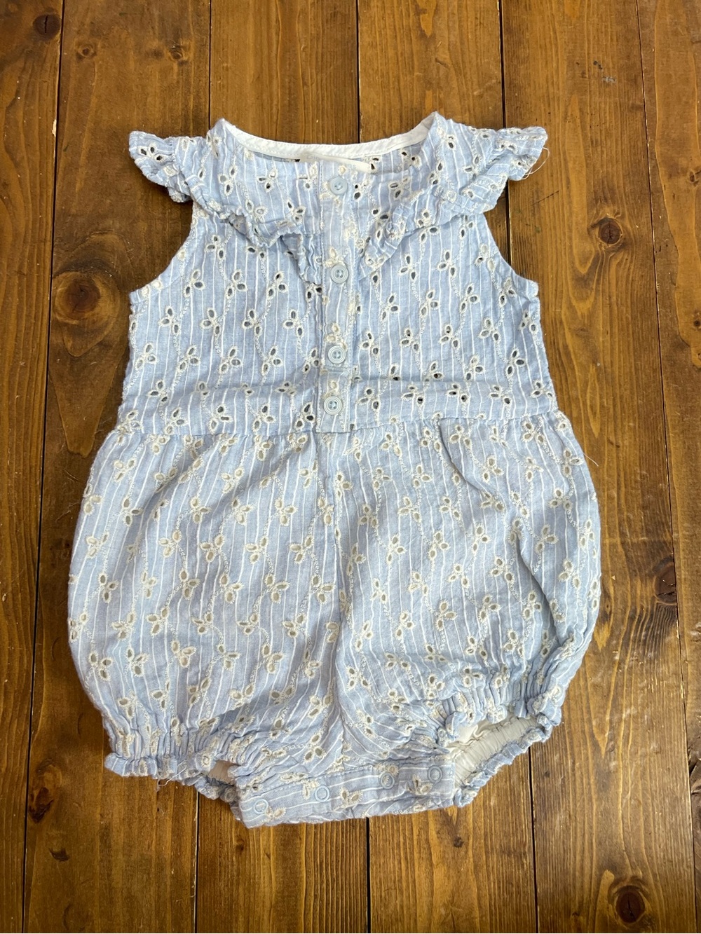 Gingersnaps tiny 12 month blue eyelet lace romper bubble suit